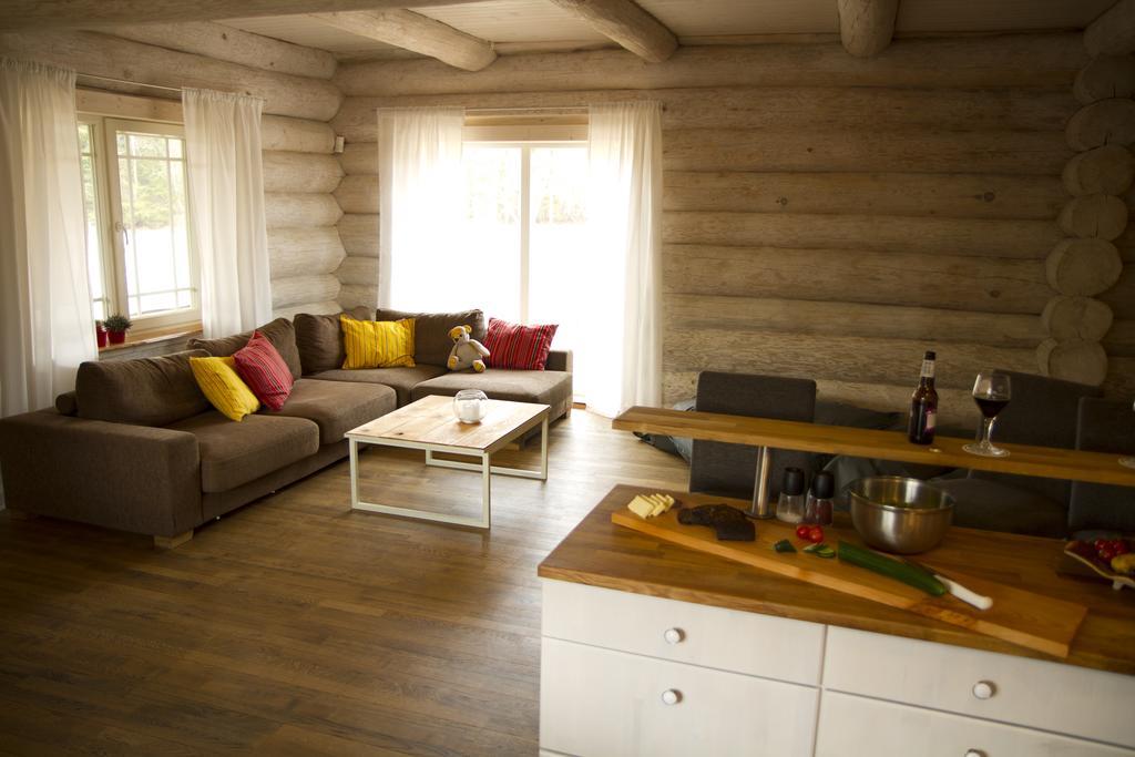 Humala Holiday Home Kohila Værelse billede